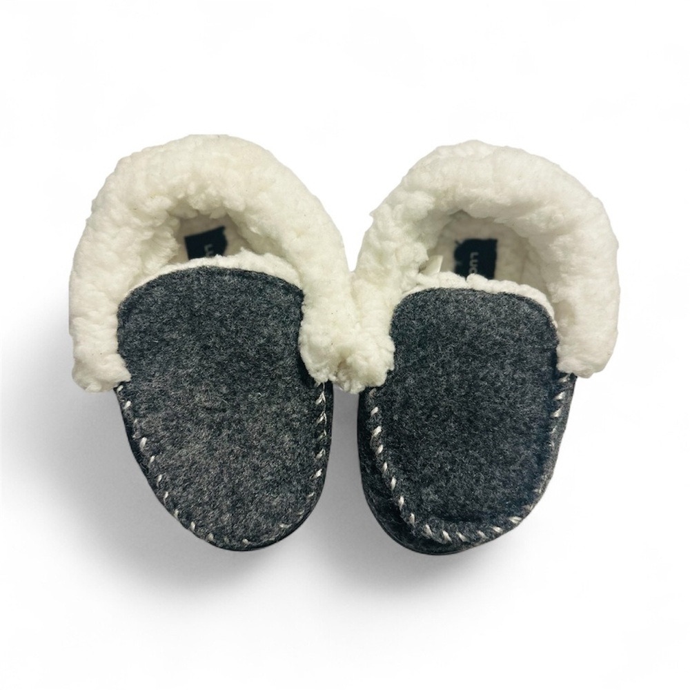 NWOT Lucky Brand -Charcoal Gray and White Toddler Size 7/8-Moccasins